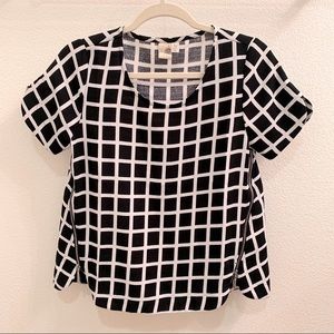Francesca's Collection Patterned Blouse
